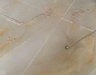 布尔津瓷砖空鼓维修公司分享粘合剂选择不当在瓷砖铺贴过程中可能导致以下问题